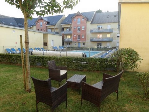 jardin exterieur de la résidence des Isles de Sola