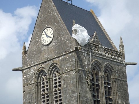 photo Sainte Mère L'église Les Isles de Sola