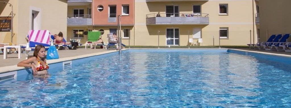 Piscine des Isles de Sola